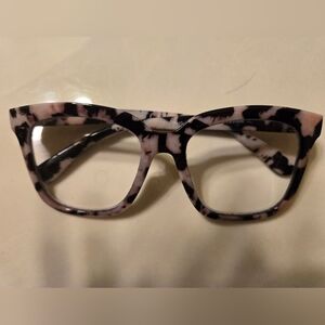 Peepers Brand Readers, Next Level model, Gray Tortoise Color +1.50